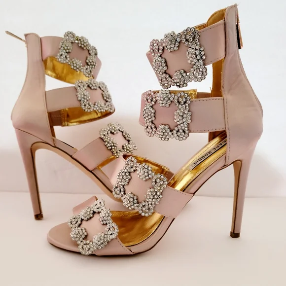 Cape Robbin heels - Picture 1 of 7